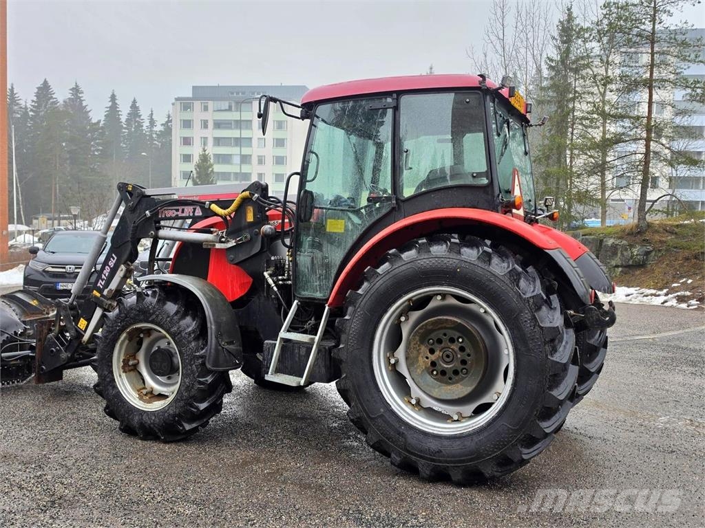 Zetor 65 PROXIMA, Etukuormaaja, Nivelaura, 2 kauhaa Τρακτέρ