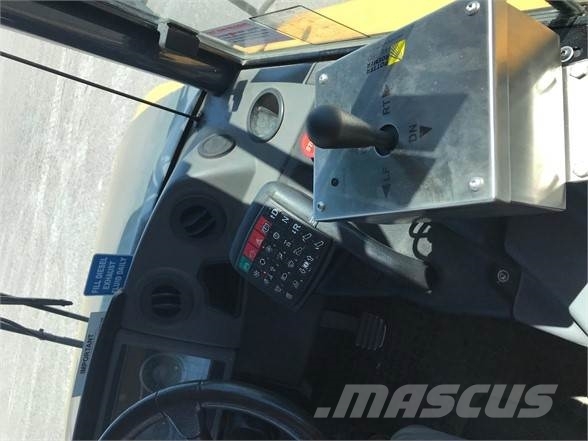 Bell B25E صهاريج مياه