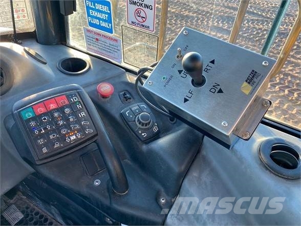Bell B25E صهاريج مياه