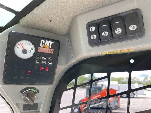 CAT 259D لوادر انزلاقية التوجيه