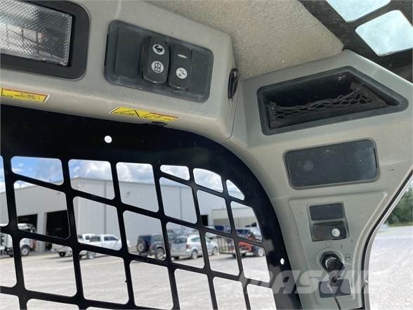 CAT 259D لوادر انزلاقية التوجيه
