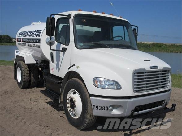 Freightliner BUSINESS CLASS M2 106 Auto-tanques