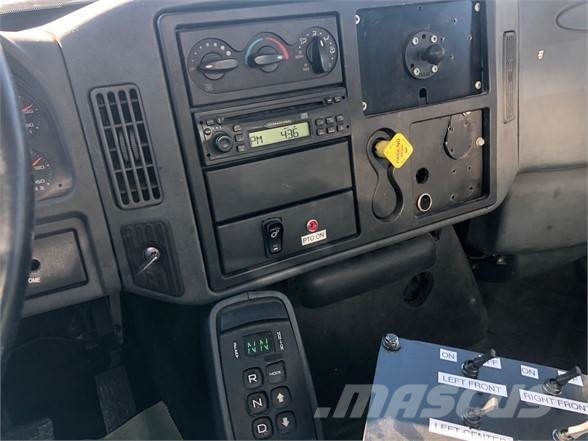 International DURASTAR 4300 Säiliöautot