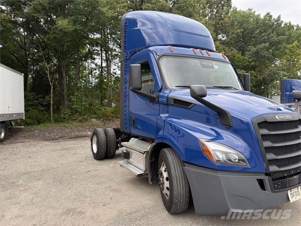 Freightliner CASCADIA 116 Tegljači
