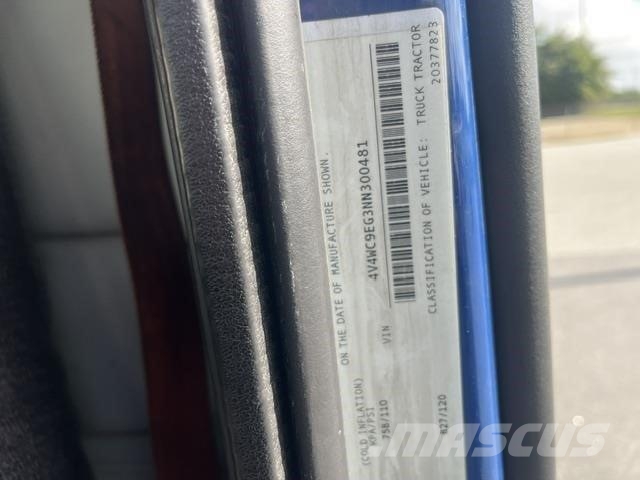 Volvo VNR64T300 وحدات الجر