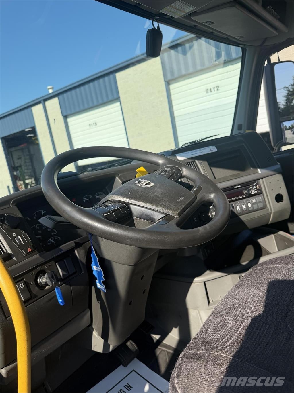 Volvo VNR64T300 Prime Movers