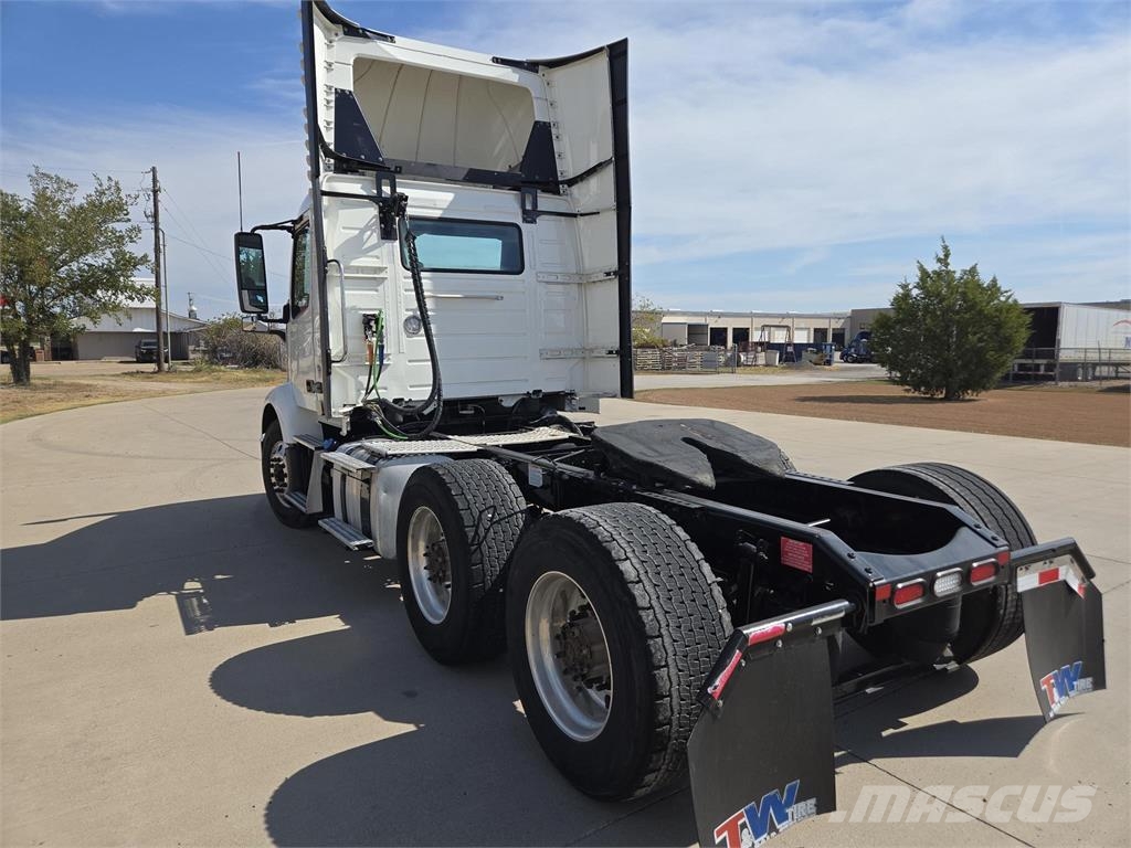 Volvo VNR64T300 Tegljači
