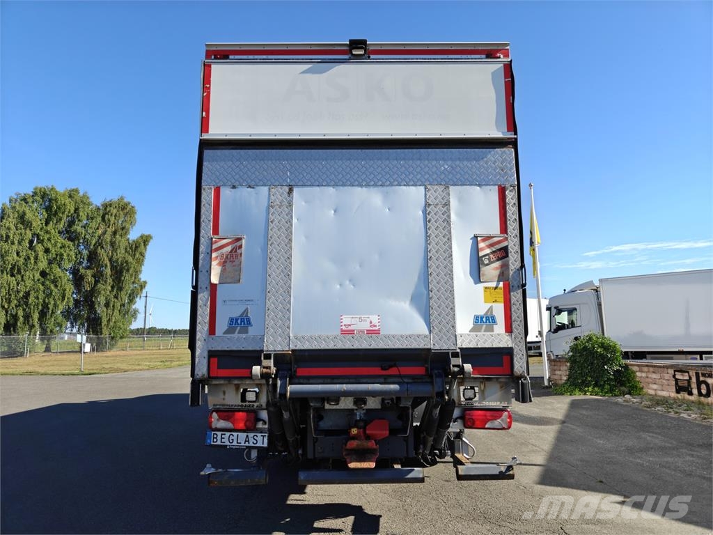 Scania G410 Camiones con caja de remolque