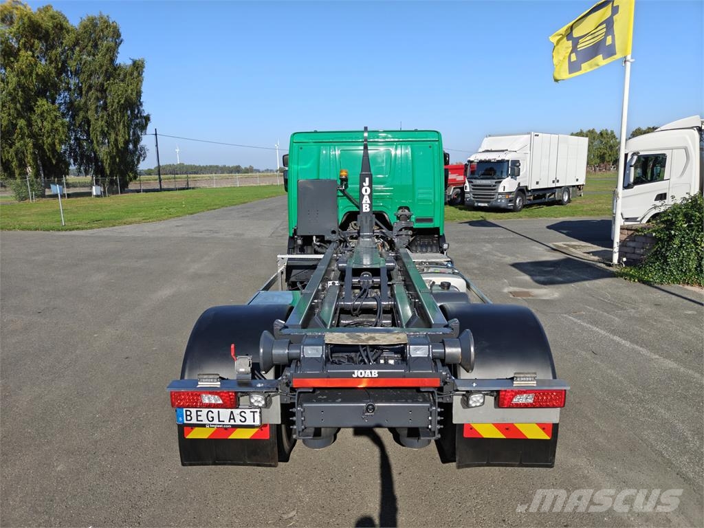 Scania P370 工程吊钩车