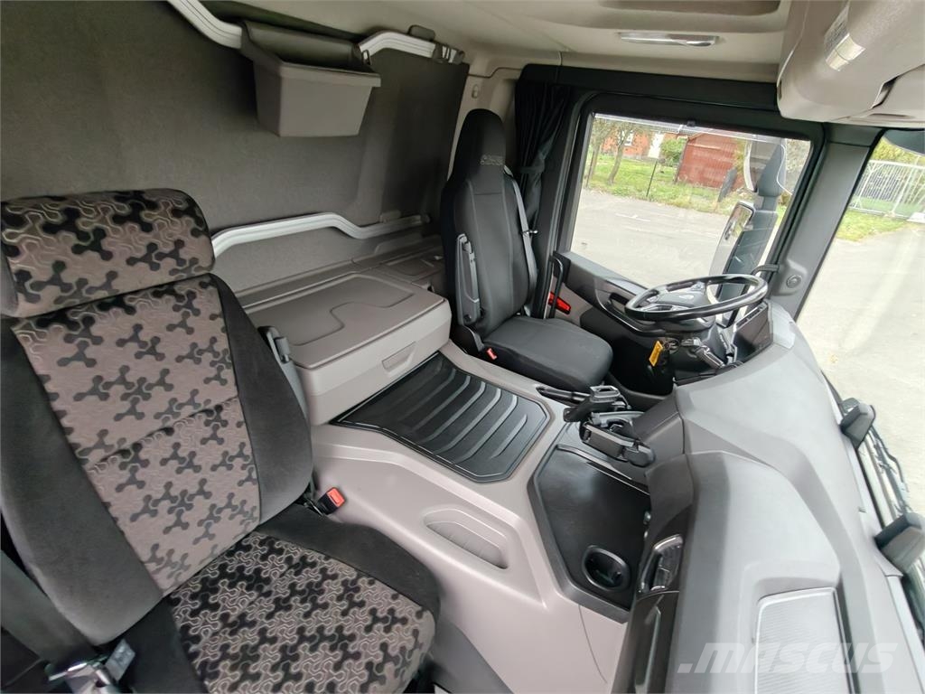 Scania P450 Tovornjaki hladilniki