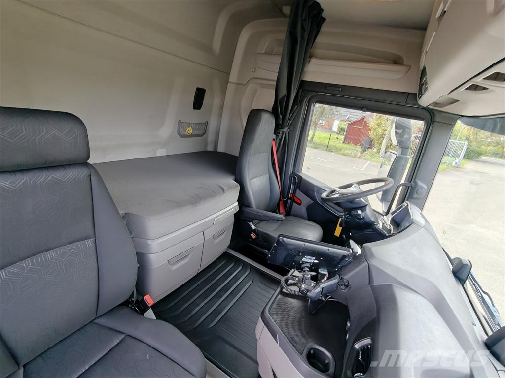Scania R450 Kofferaufbau