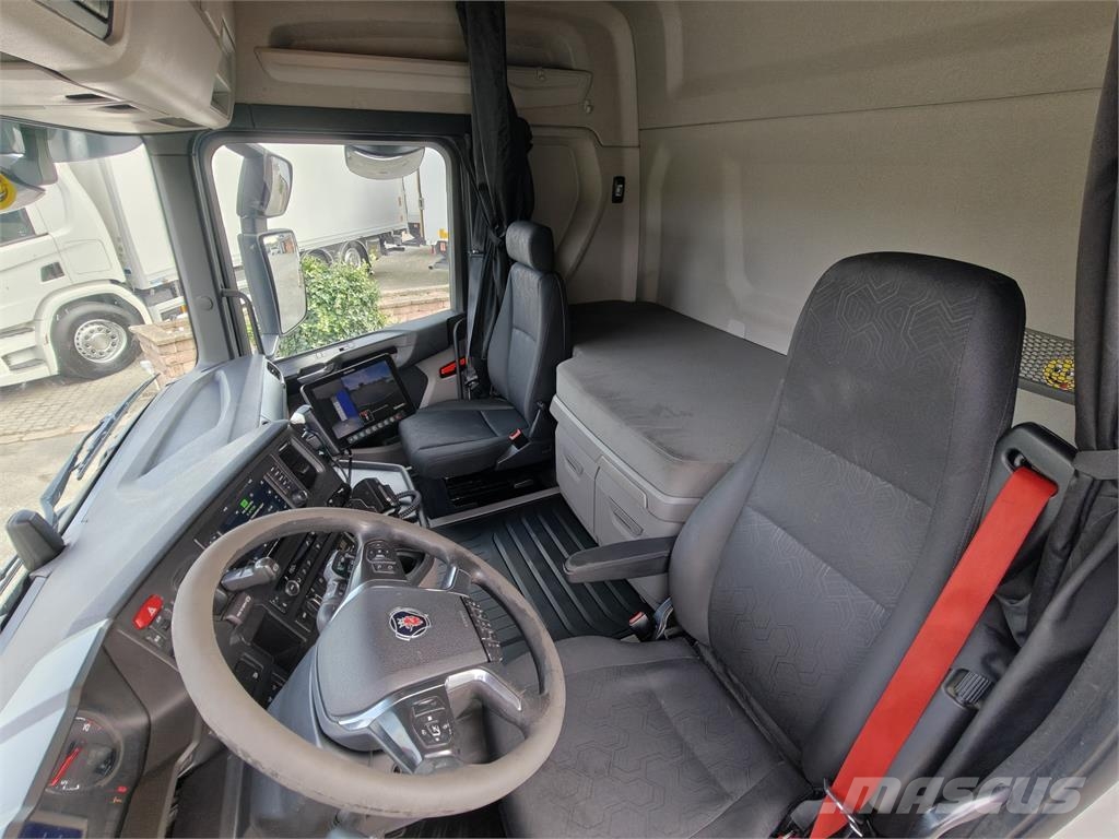 Scania R450 Kofferaufbau