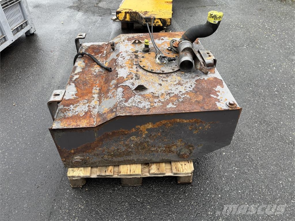 Volvo L180G bränsletank Άλλα Φορτηγά