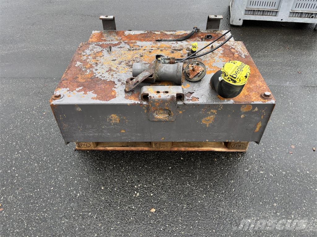 Volvo L180G bränsletank Άλλα Φορτηγά