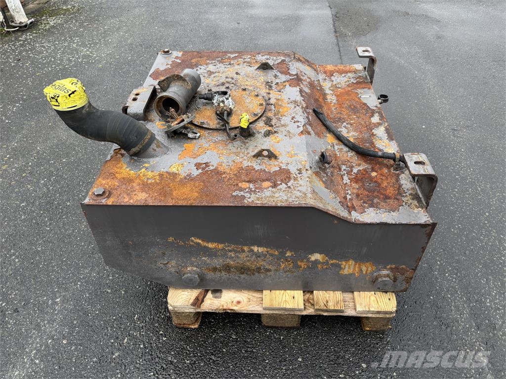Volvo L180G bränsletank Άλλα Φορτηγά