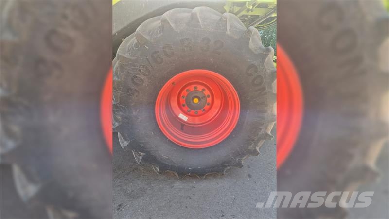 CLAAS LEXION 760 Θεριζοαλωνιστικές μηχανές