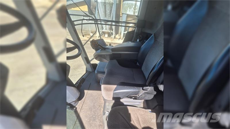 CLAAS LEXION 760 Θεριζοαλωνιστικές μηχανές