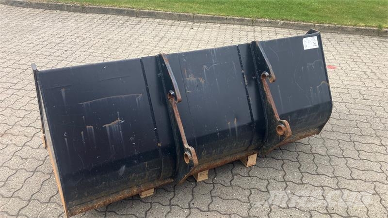 GiANT skovl 175cm Other components
