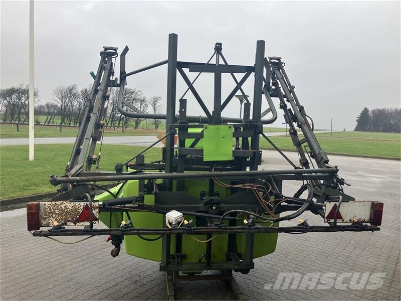 Tecnoma 12 m 1000 L Anhängespritzen