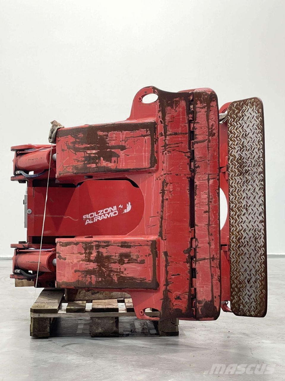 Bolzoni AR-40RH-16E-FM 其他物料運輸工具