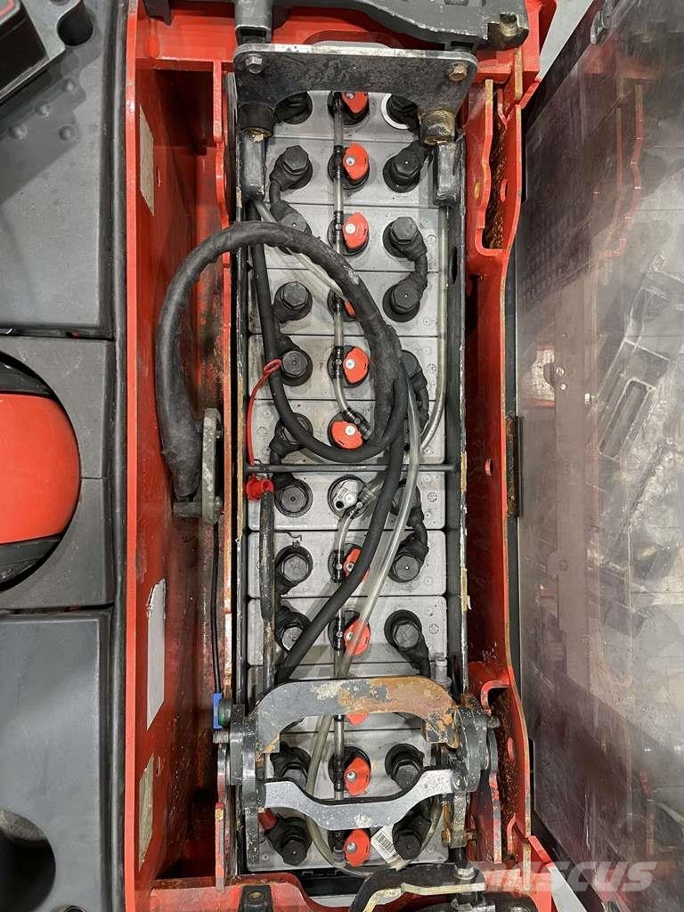 Linde D12AP-133 Pedestrian stackers