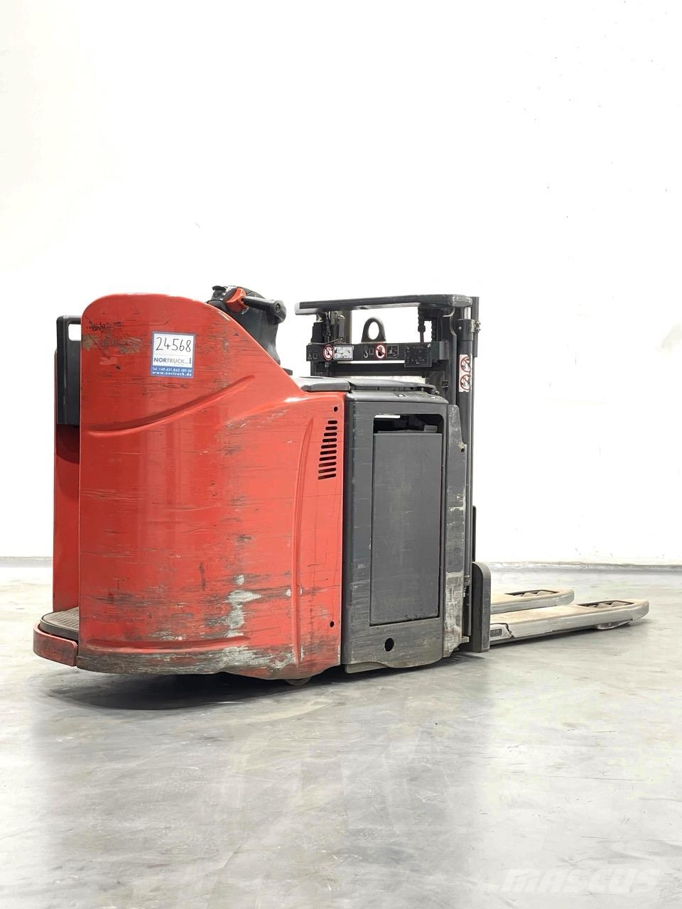 Linde D12HPSP-133 Pedestrian stacker