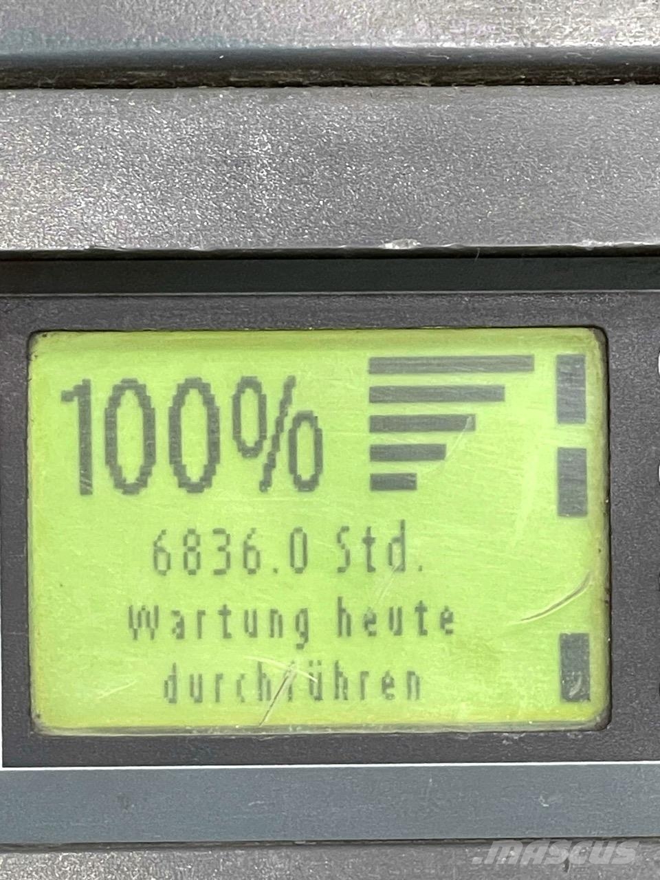 Linde D12HPSP-133 Pedestrian stacker