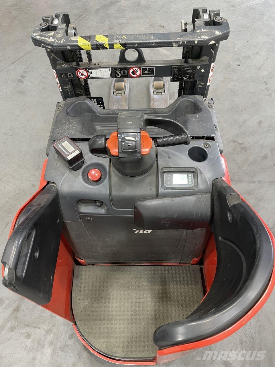 Linde D12HPSP-133 معدات التكديس الجوالة