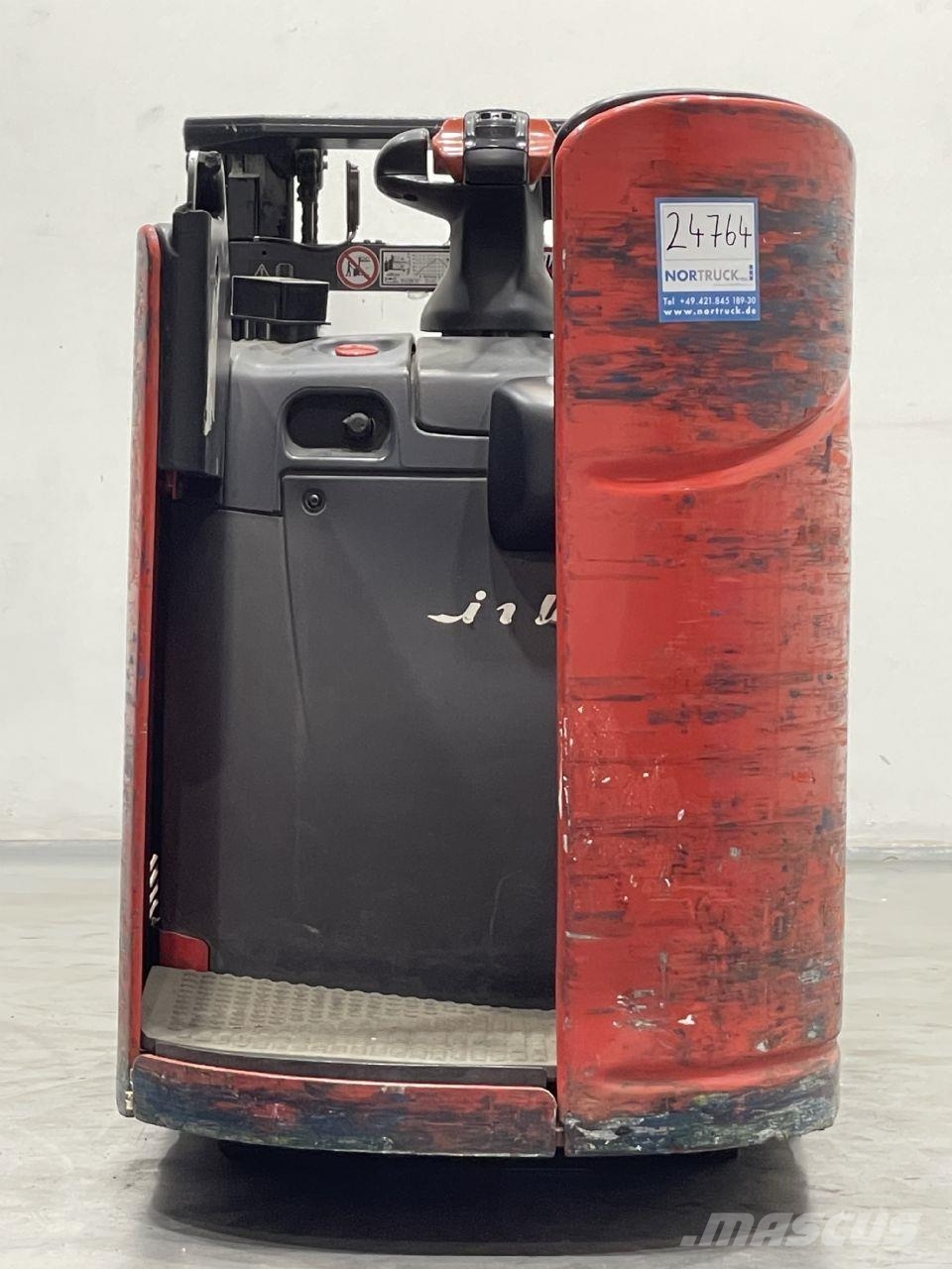 Linde D12HPSP-133 معدات التكديس الجوالة
