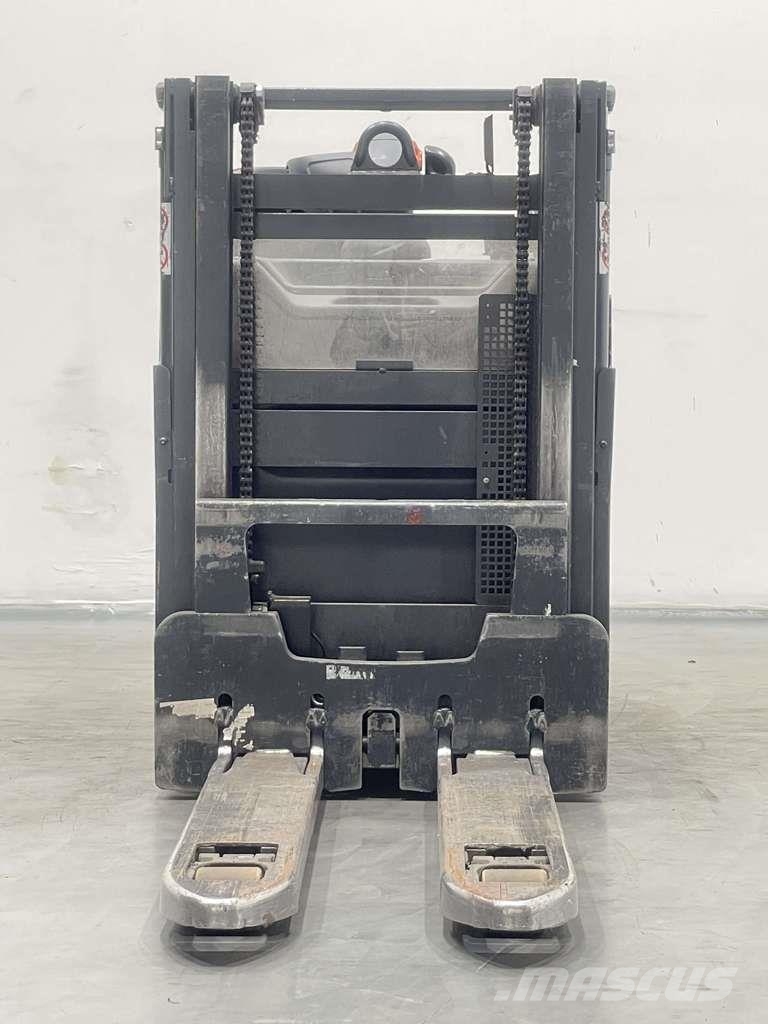 Linde D12HPSP-133-Li-Ion Rankiniai vėžimėliai
