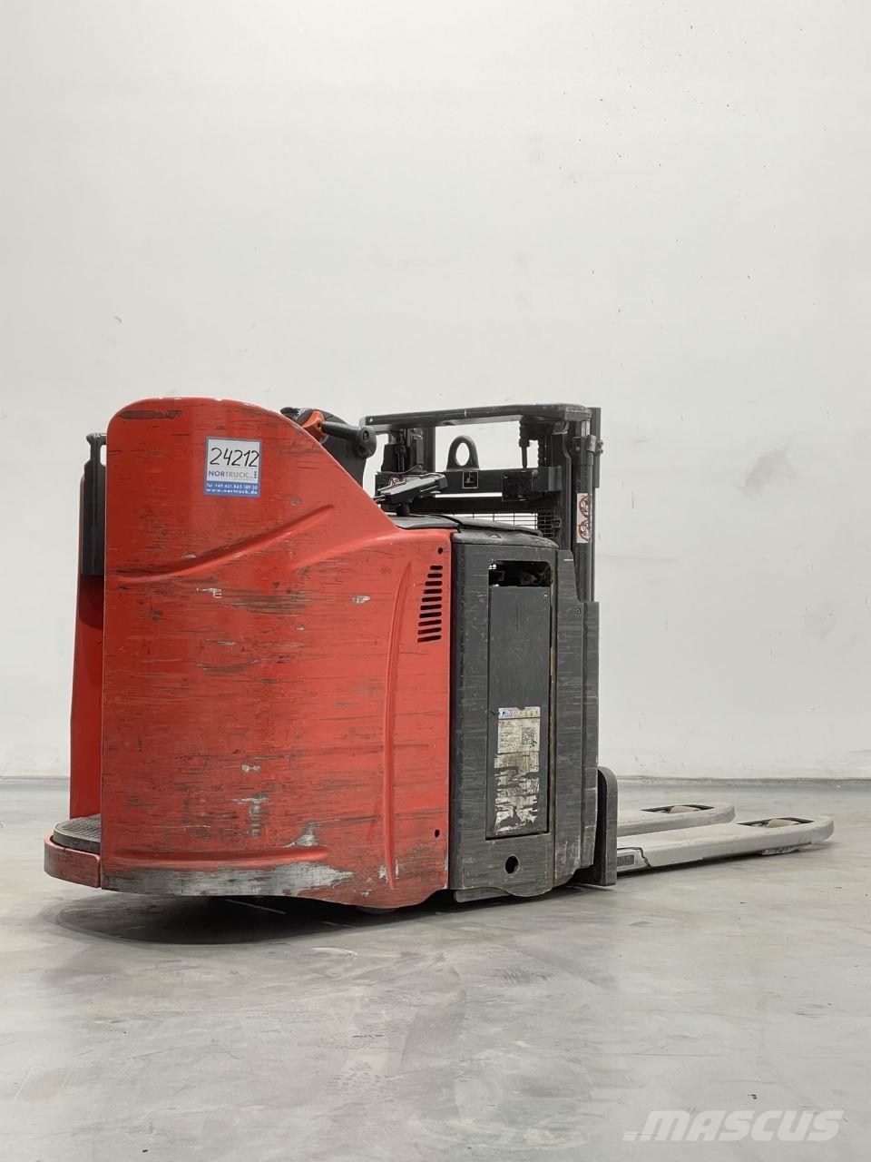 Linde D12SP-133 Pedestrian stacker