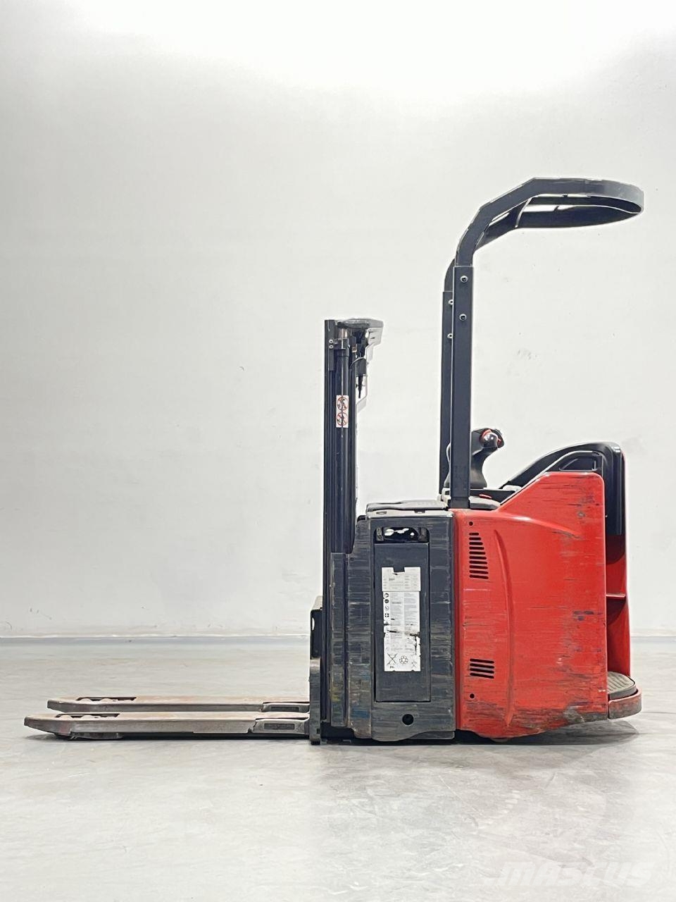 Linde D12SP-133 Παλετοφόρα πεζού χειριστή με ιστό