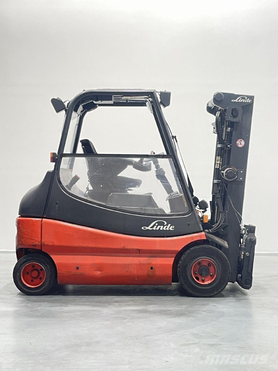 Linde E25-03-336 شاحنات ذات رافعات شوكية تعمل بالكهرباء