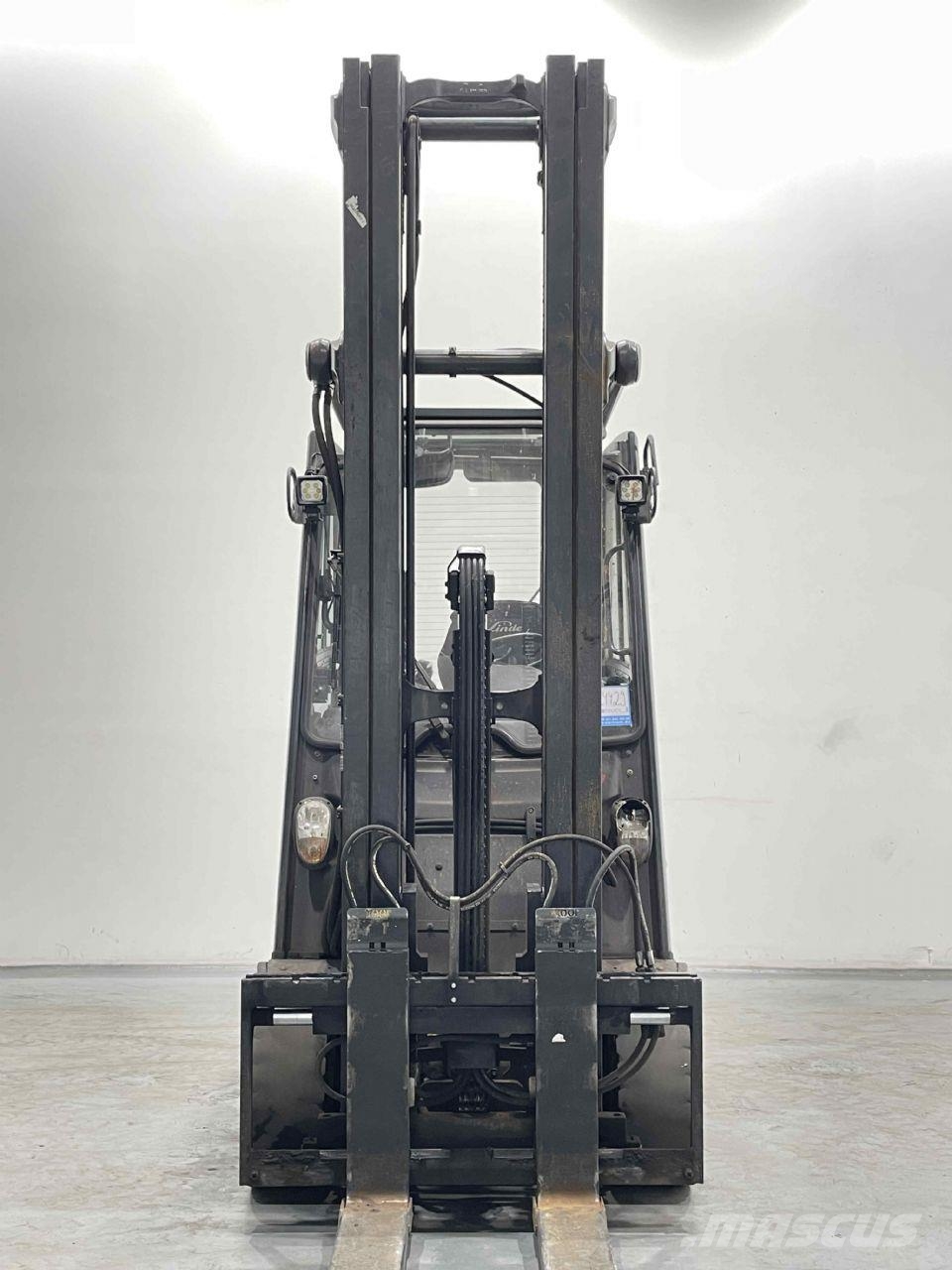 Linde E30/600H-01-387 전동 지게차