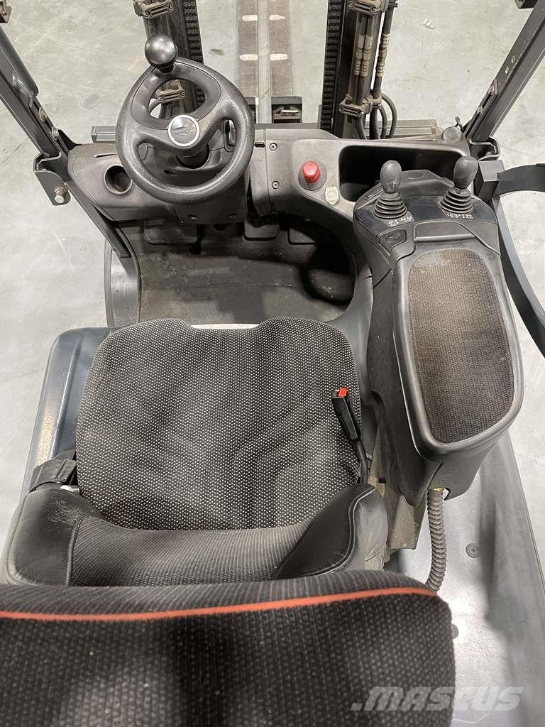 Linde E30HL-01/600-387 Electric forklifts