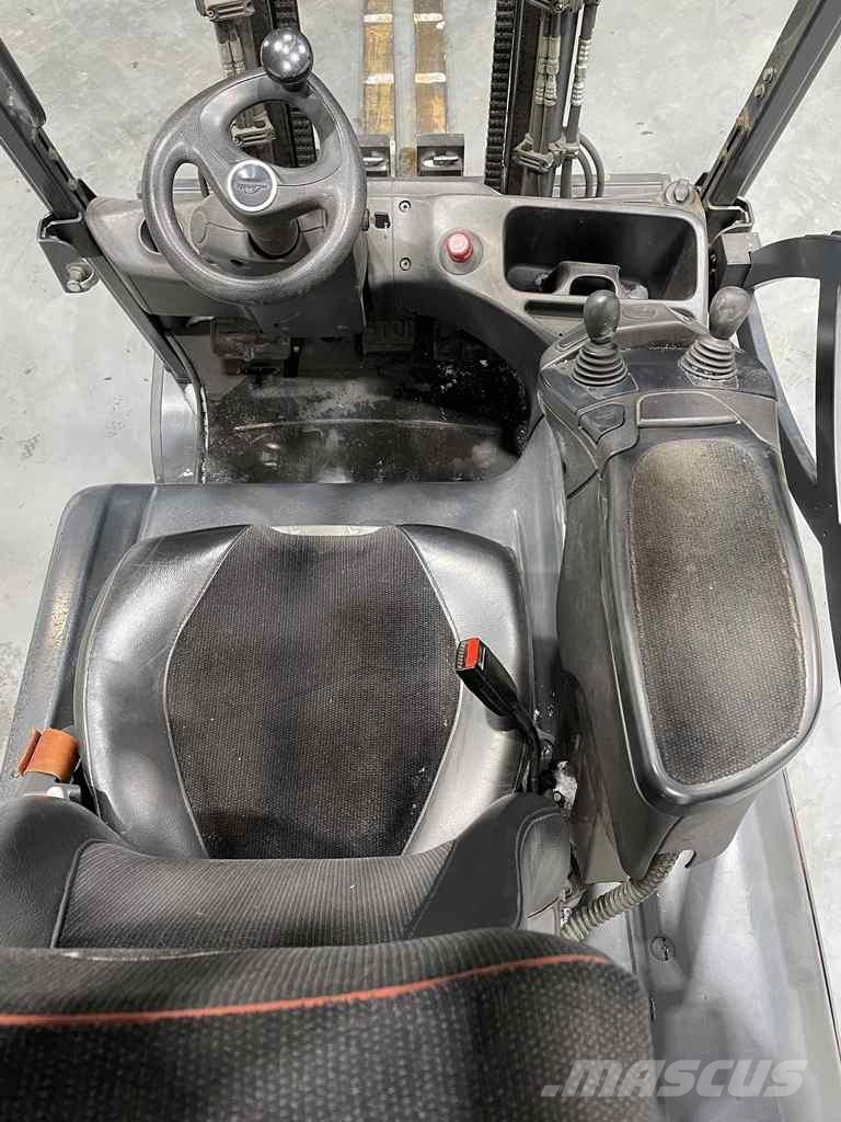 Linde E30HL-01/600-387 Electric forklifts