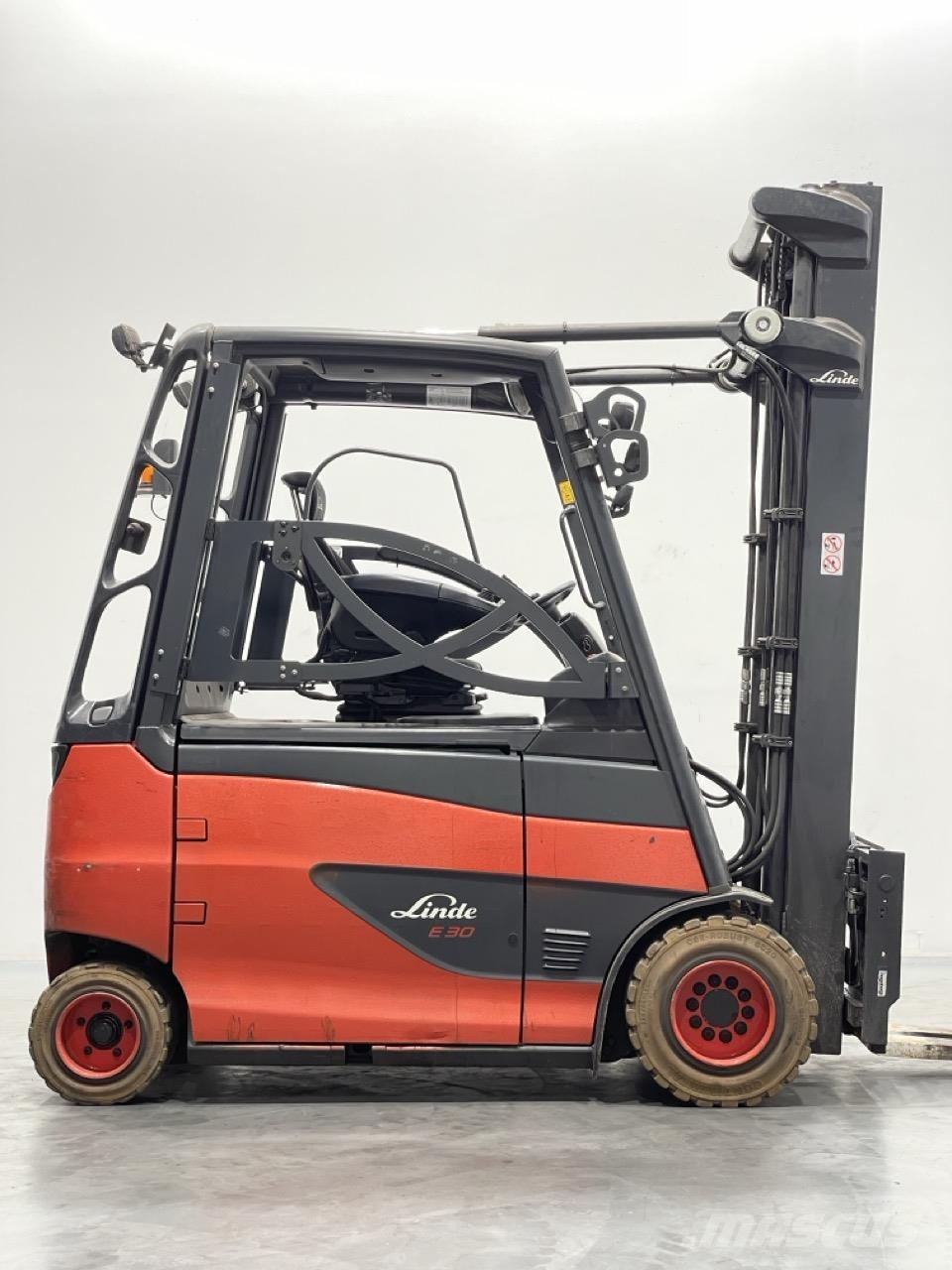 Linde E30HL-01/600-387 电动叉车
