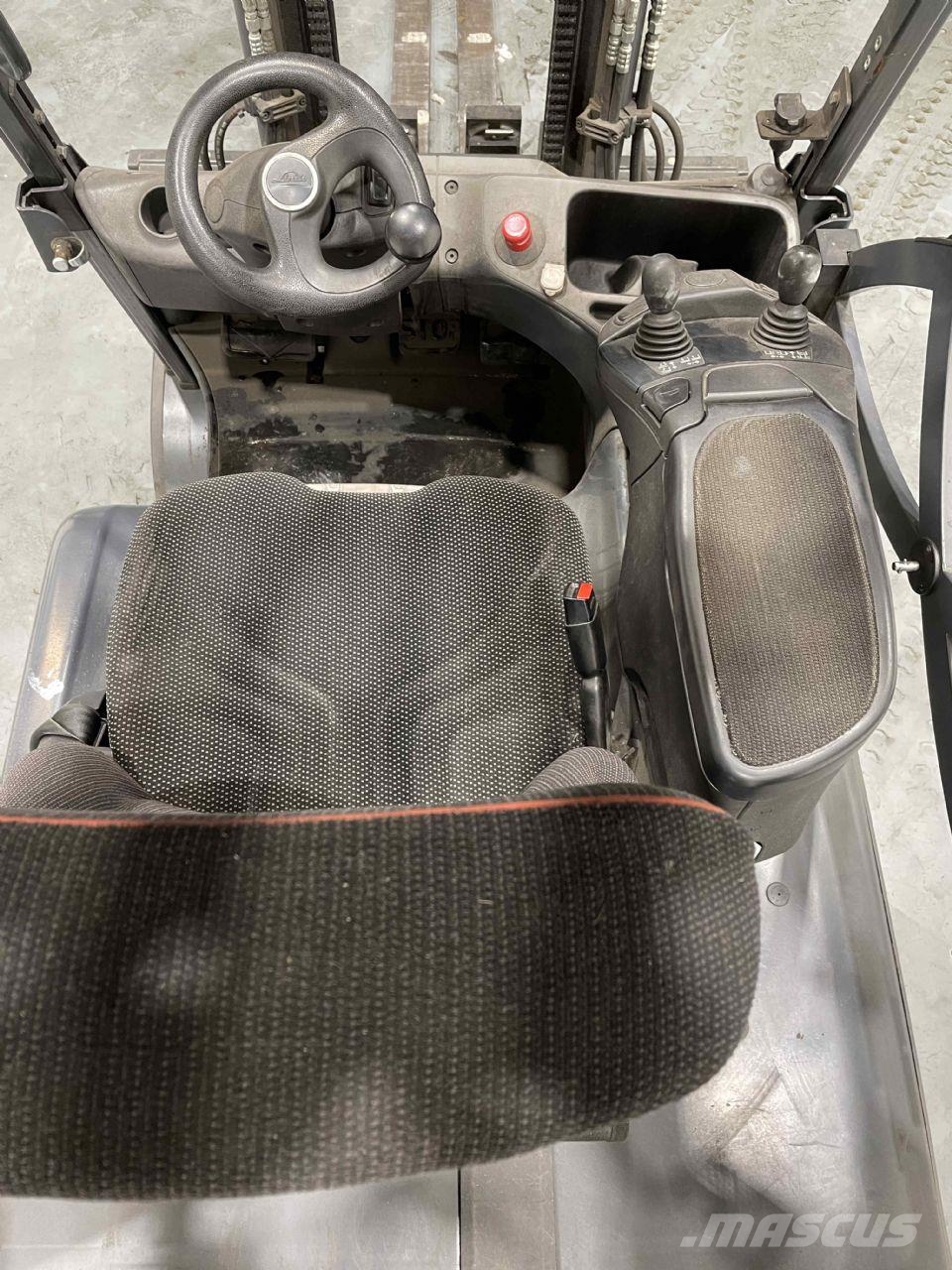 Linde E30HL-01/600-387 电动叉车