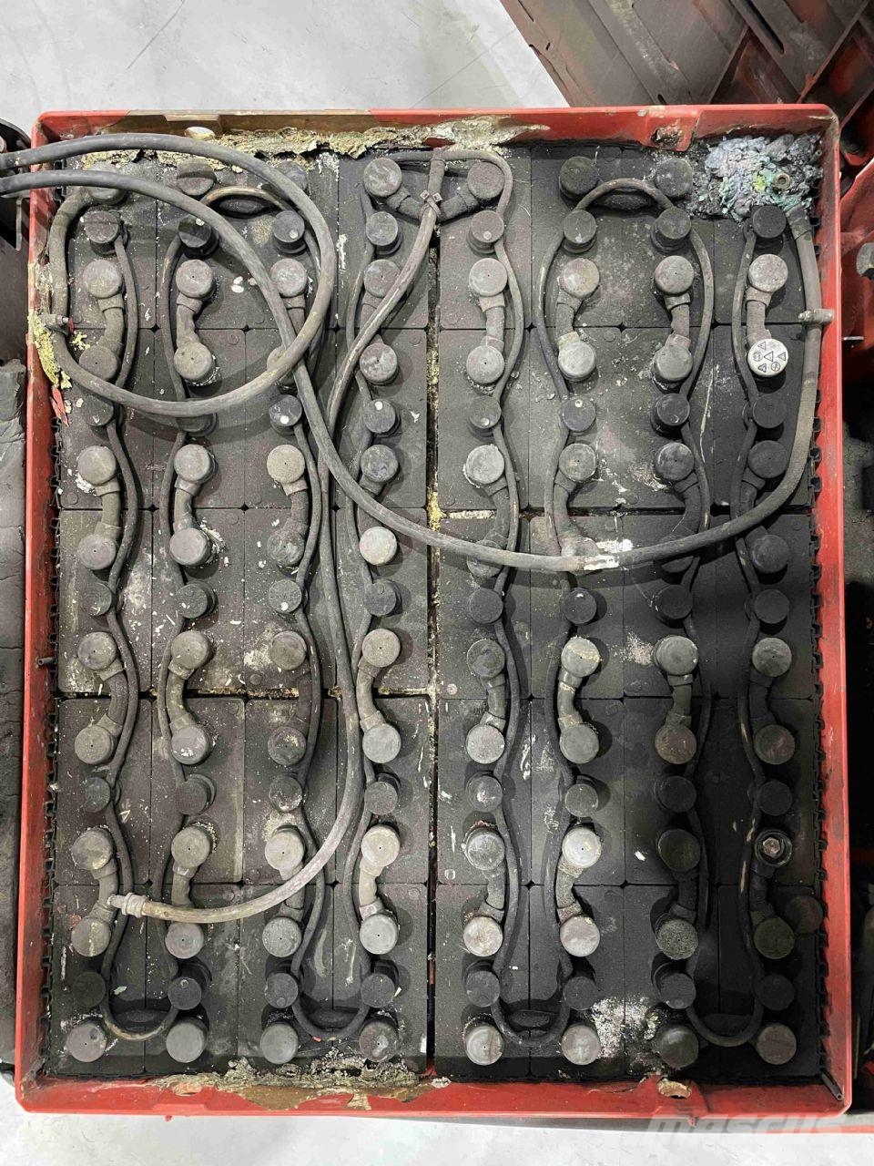 Linde E30HL-01/600-387 Электропогрузчики