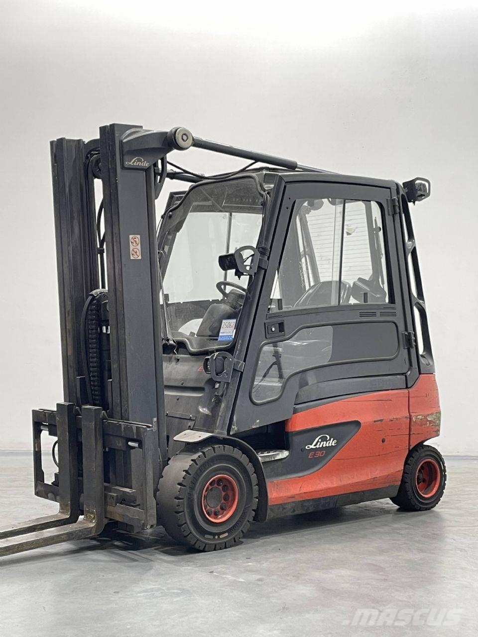 Linde E30L-01-387 Elektrische heftrucks