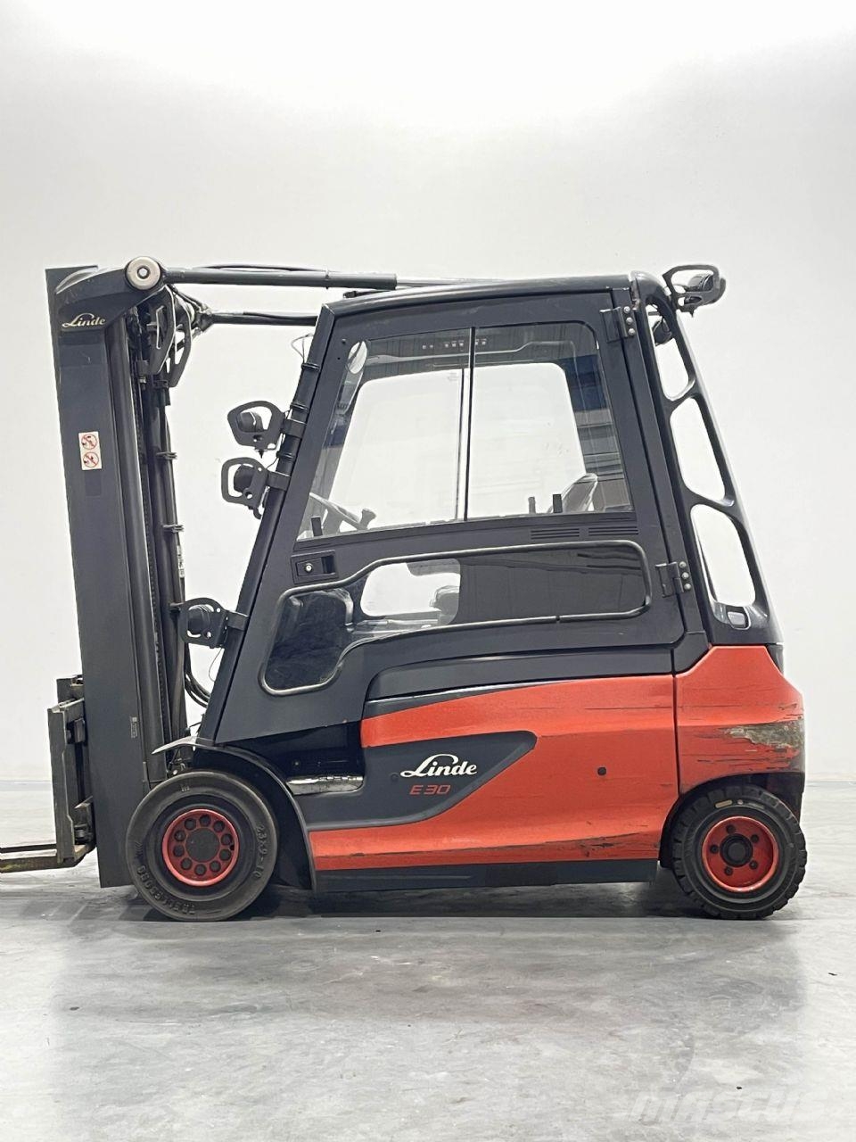 Linde E30L-01-387 Elektrische heftrucks