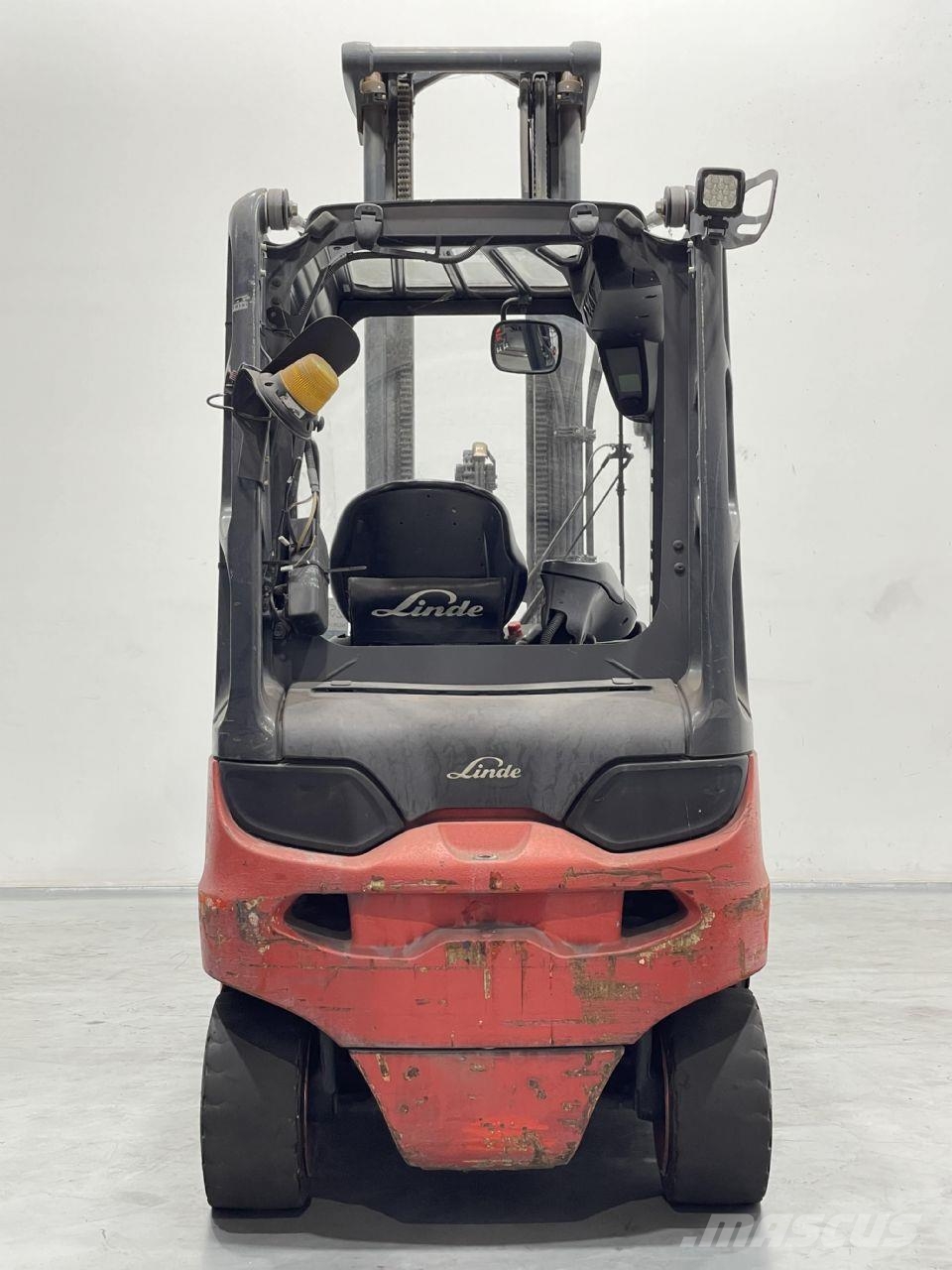 Linde E30L-01-387 Elektromos targoncák