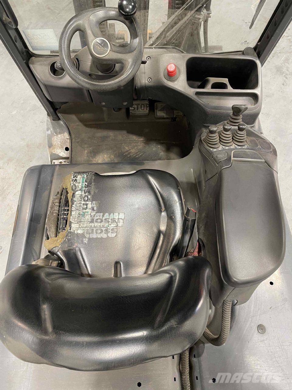 Linde E30L-01-387 Elektromos targoncák