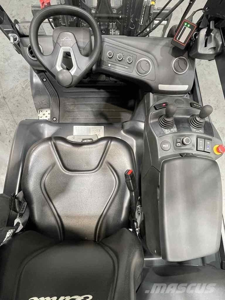 Linde E30L-1252 전동 지게차