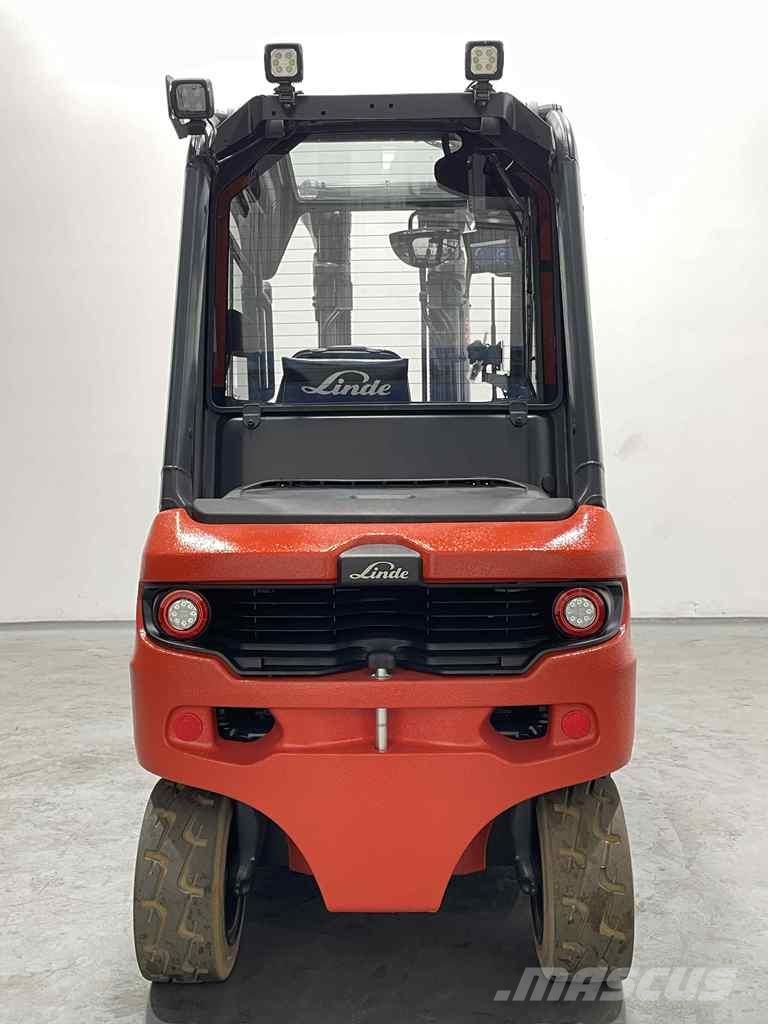 Linde E30L-1252 전동 지게차