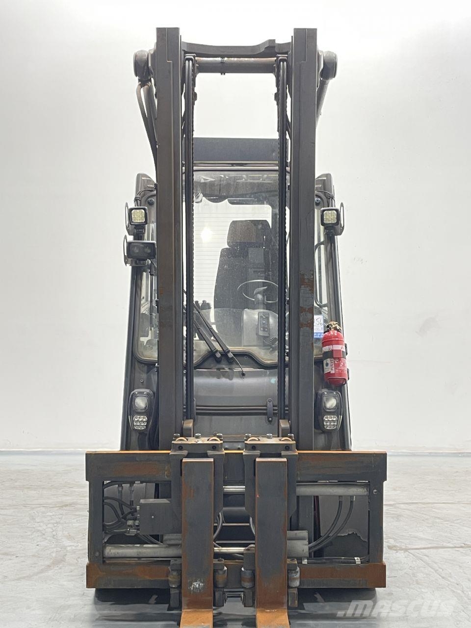 Linde E35L-01-387 전동 지게차