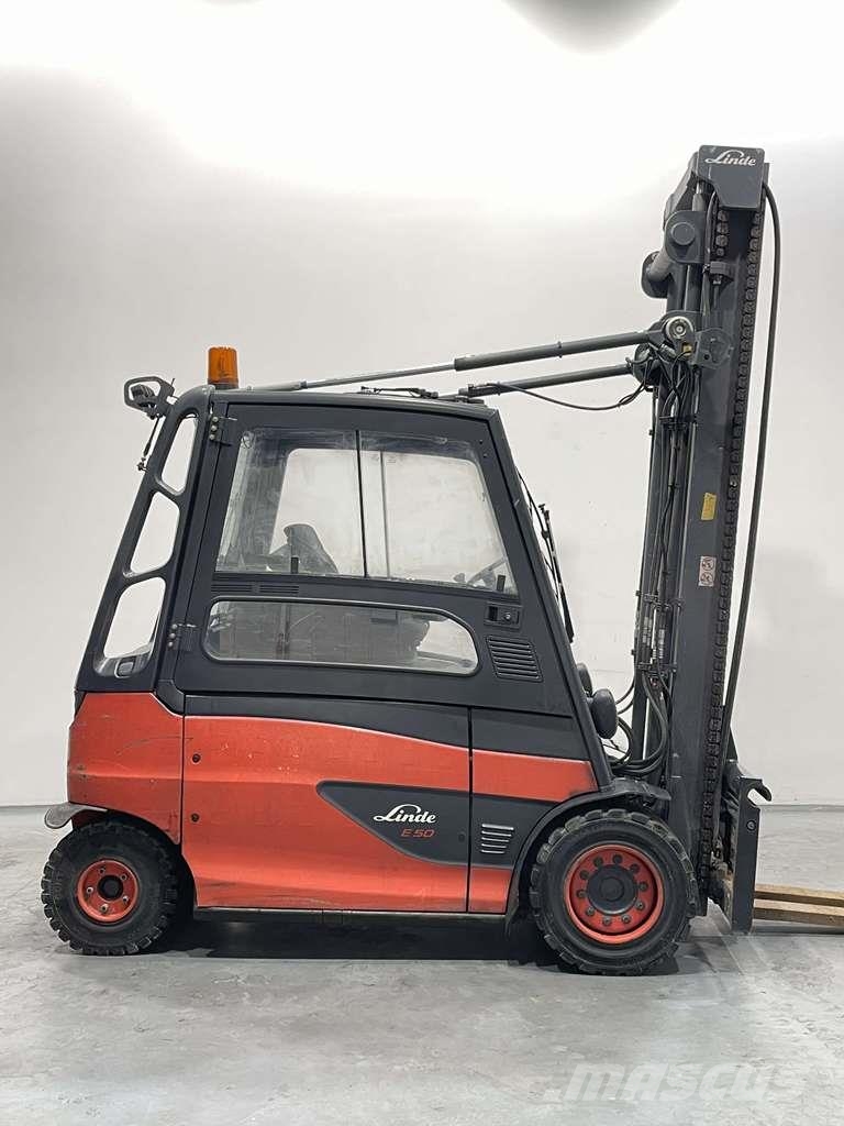 Linde E50HL-01-388 شاحنات ذات رافعات شوكية تعمل بالكهرباء