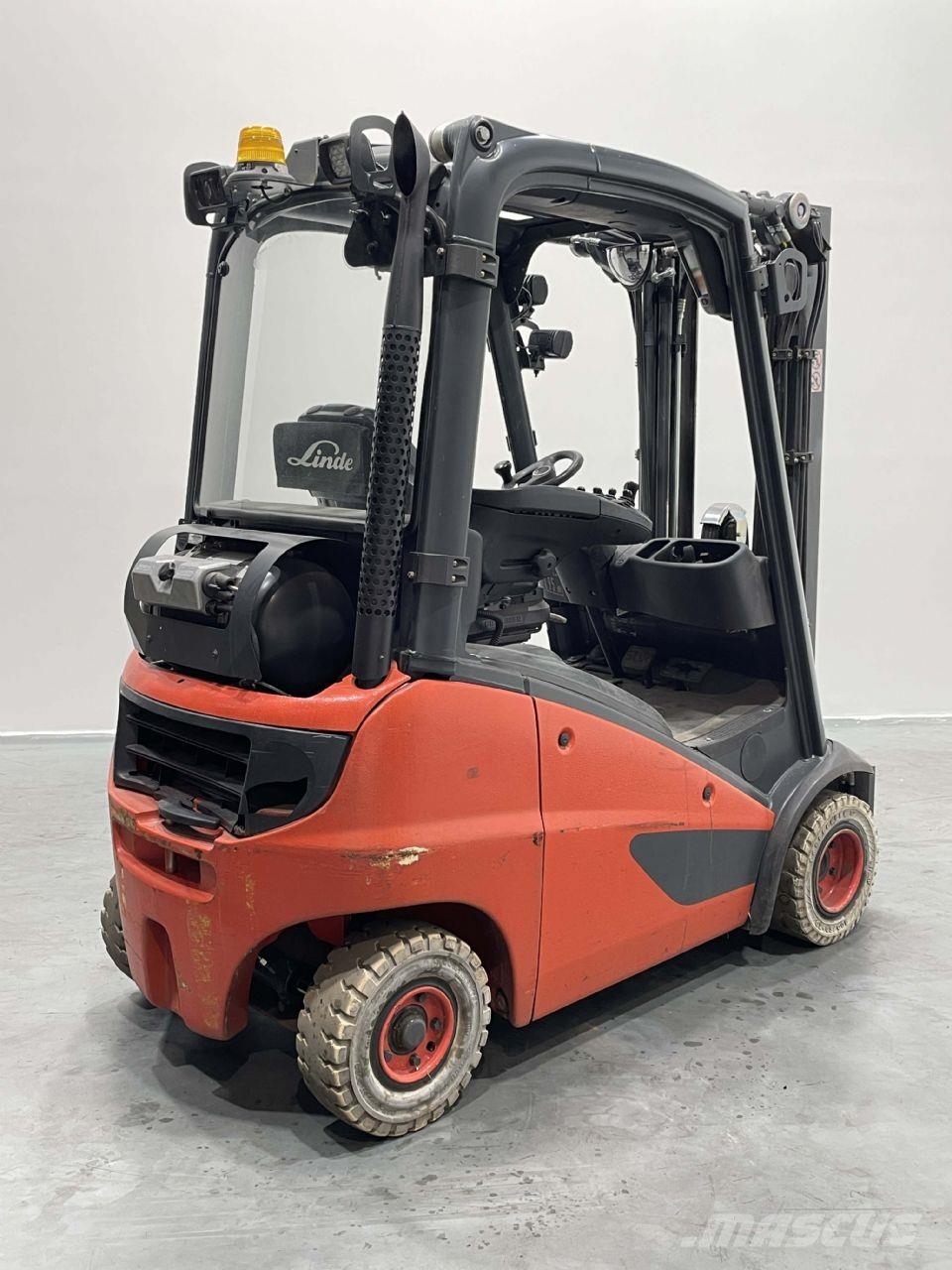 Linde H18T-391 Gas Stapler