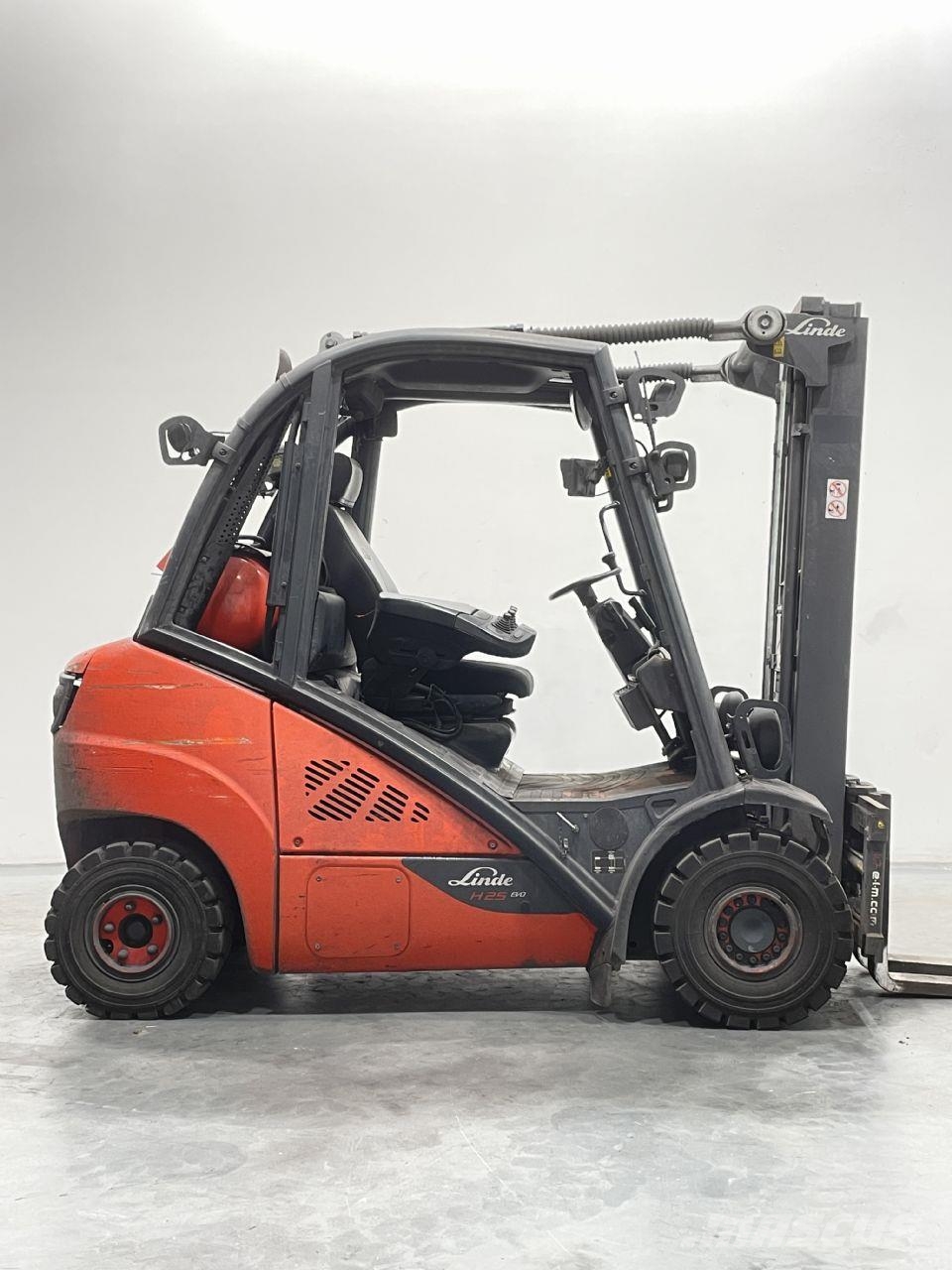 Linde H25T-02-392 Камиони с АГУ