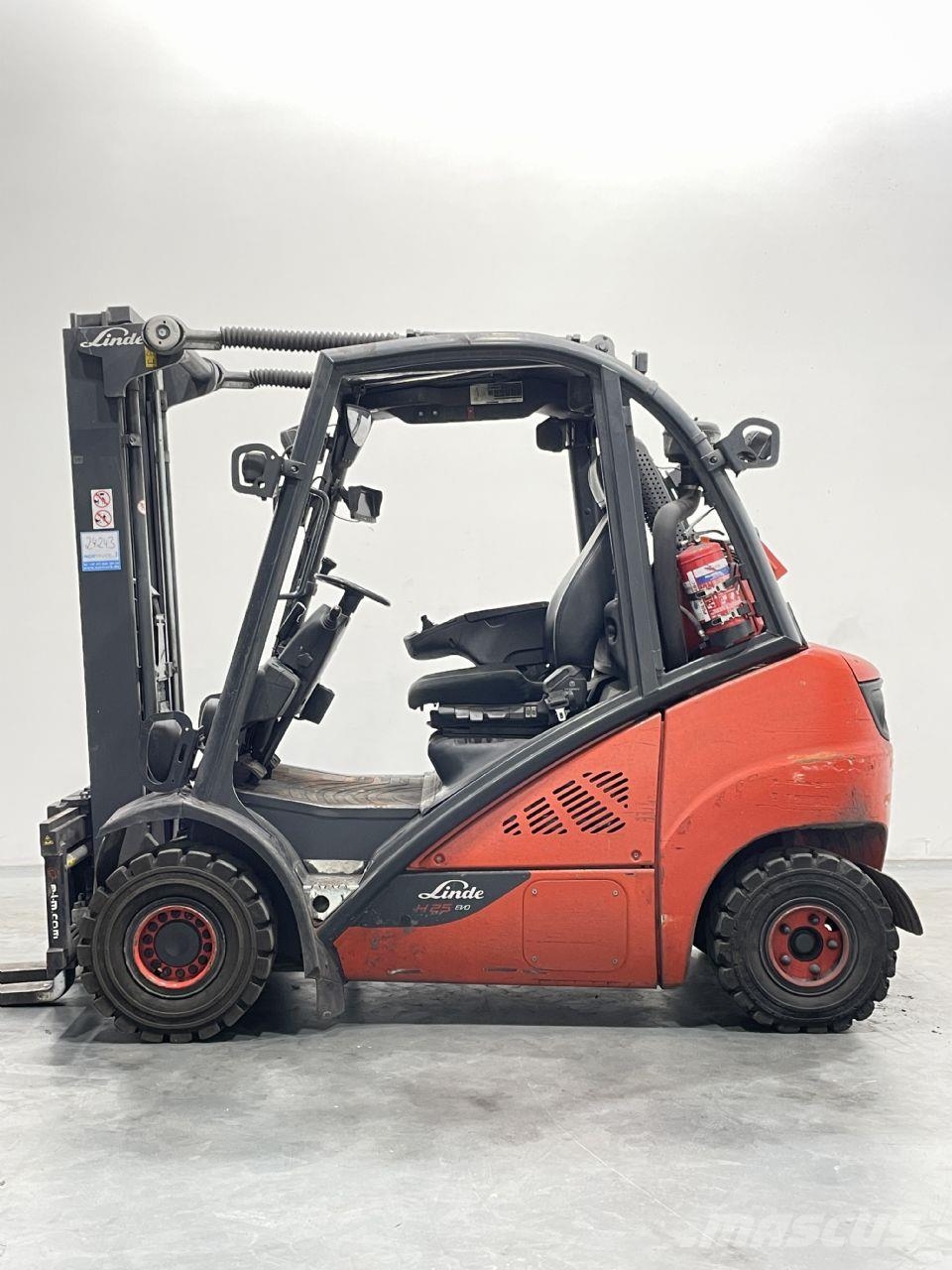 Linde H25T-02-392 Камиони с АГУ